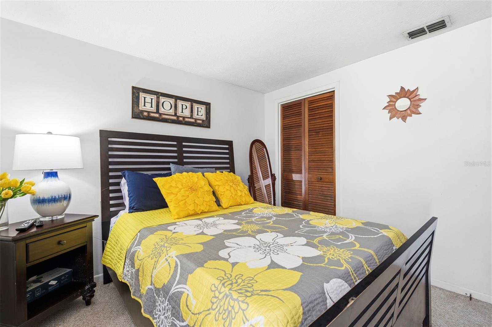 15806 PENNINGTON RD — photo 33