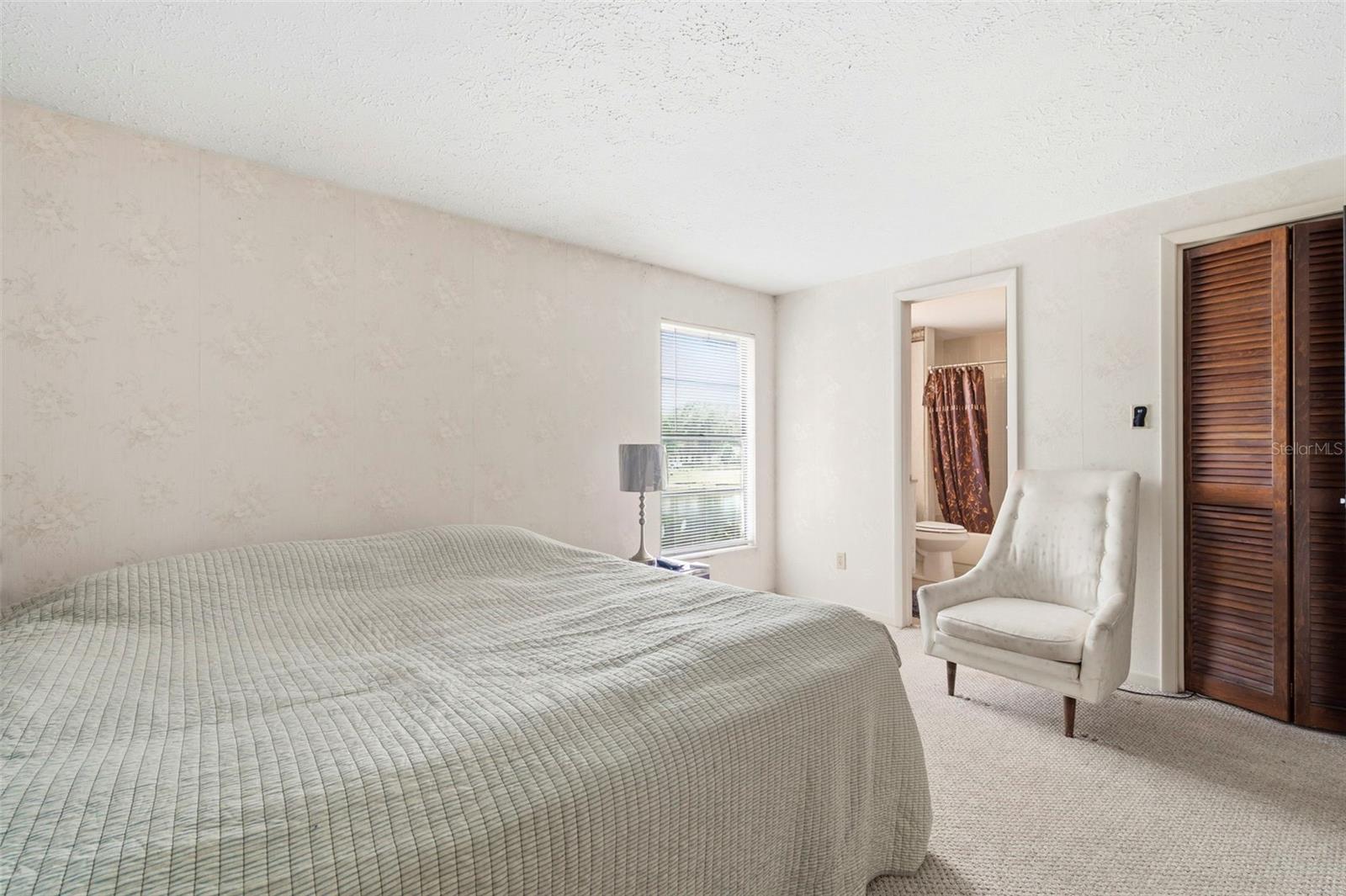 15806 PENNINGTON RD — photo 29