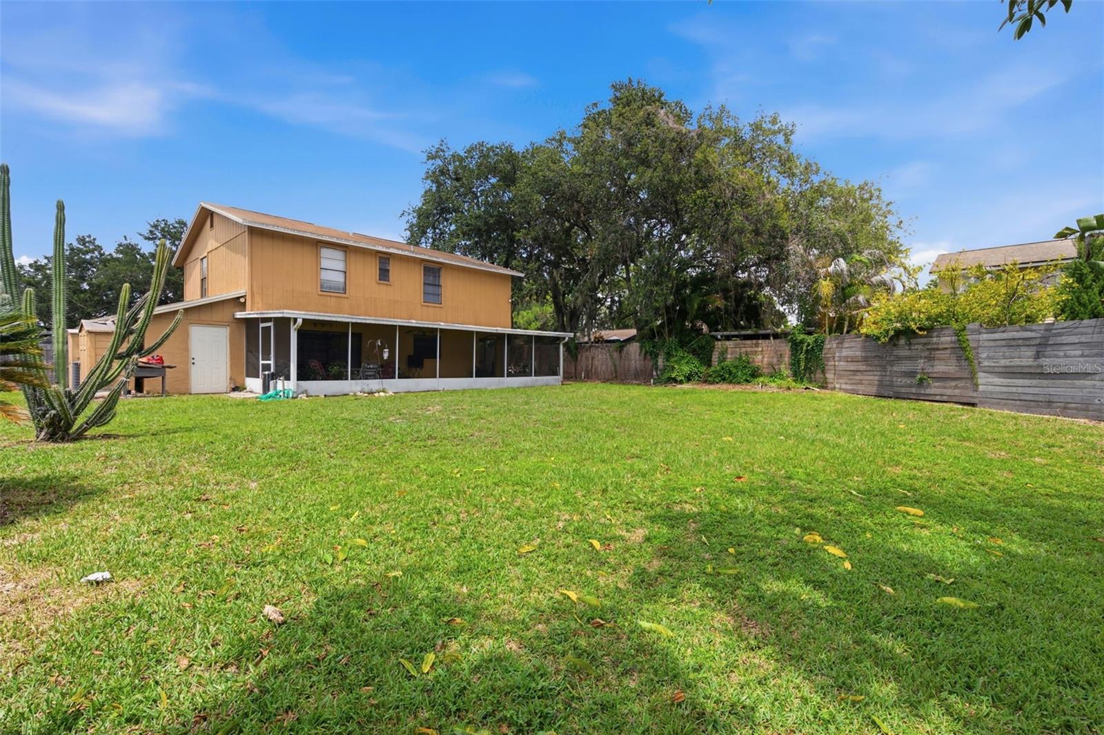 15806 PENNINGTON RD — photo 5