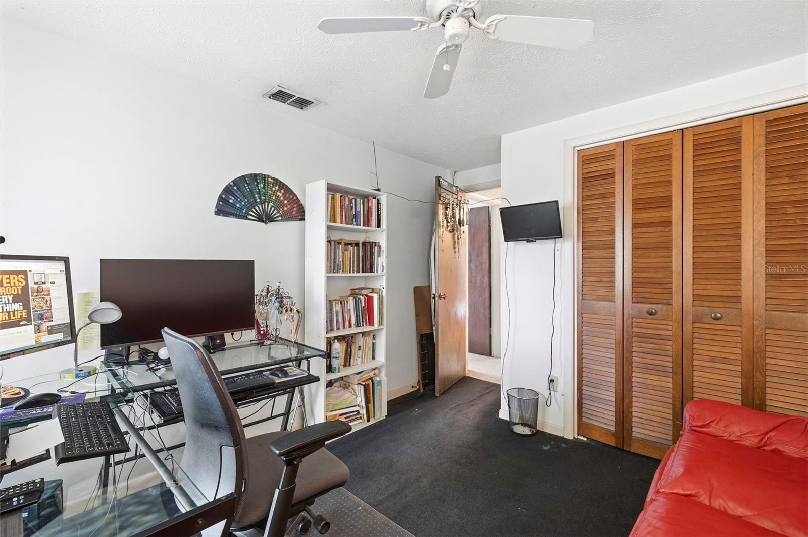 15806 PENNINGTON RD — photo 26