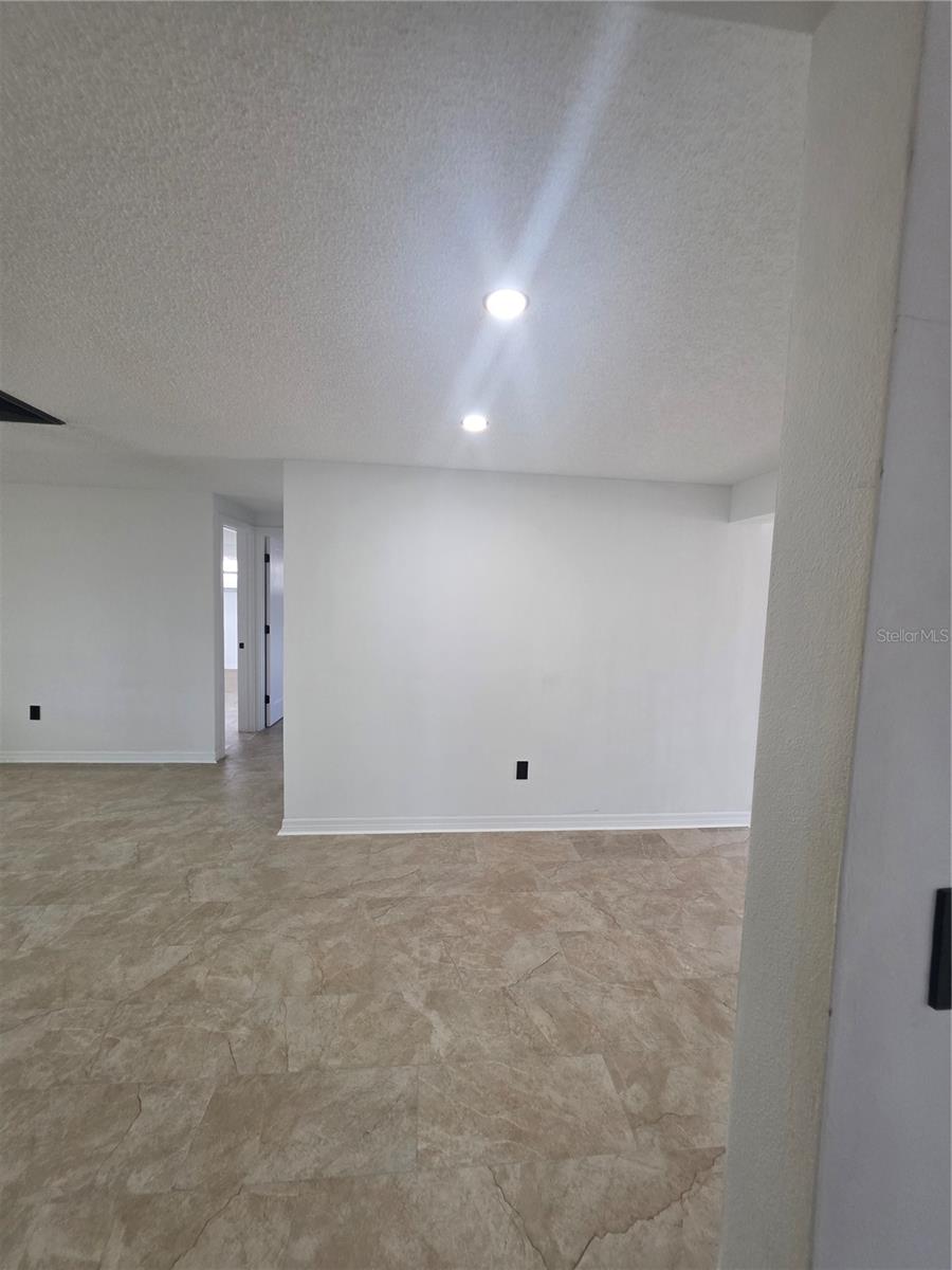 8948 SAINT REGIS LN — photo 17