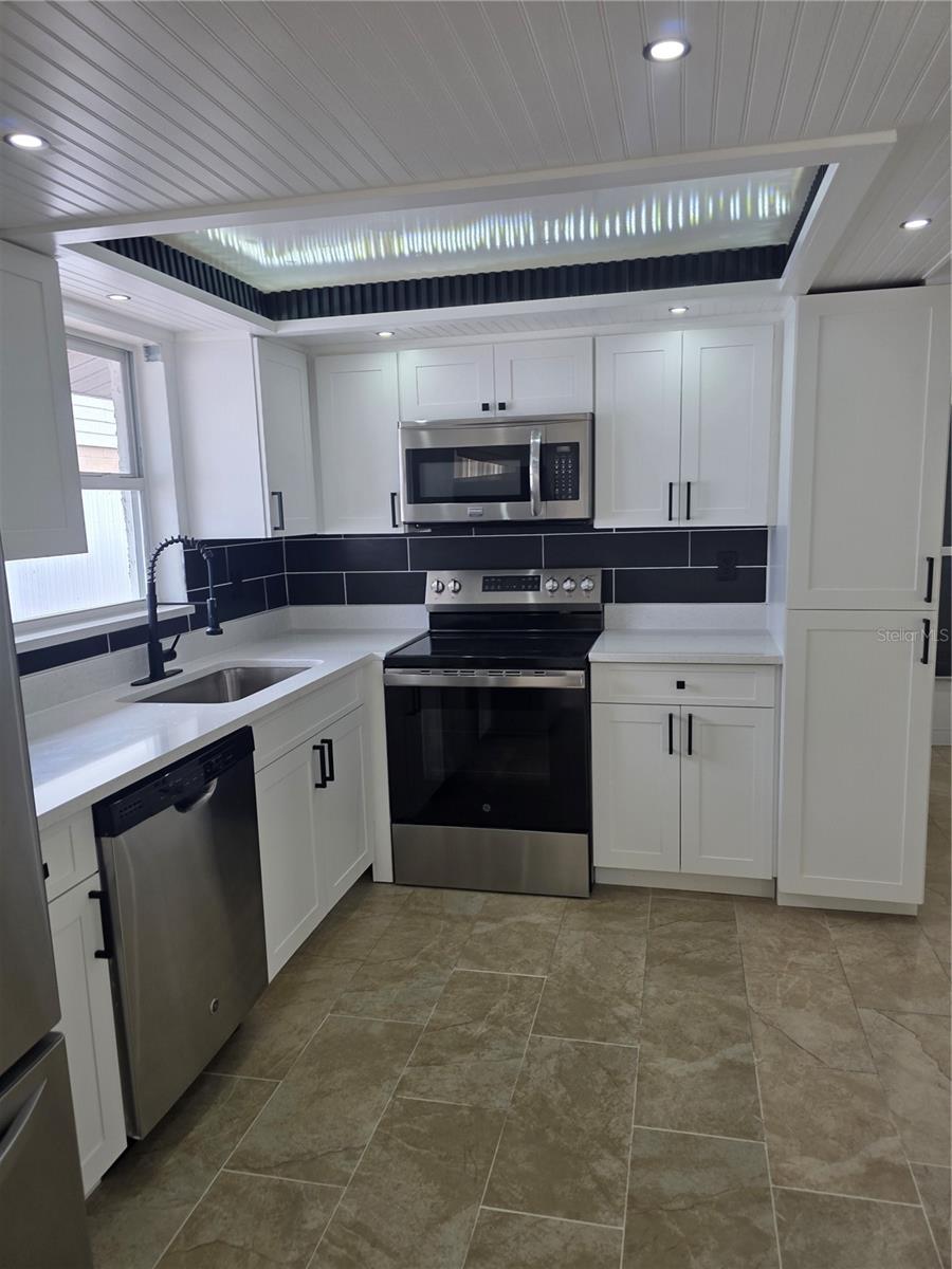 8948 SAINT REGIS LN — photo 10