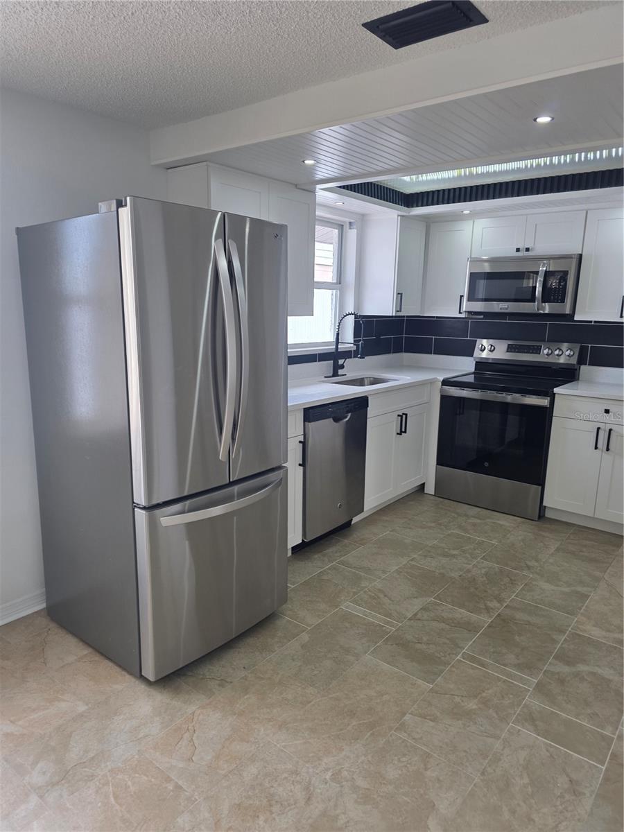 8948 SAINT REGIS LN — photo 11