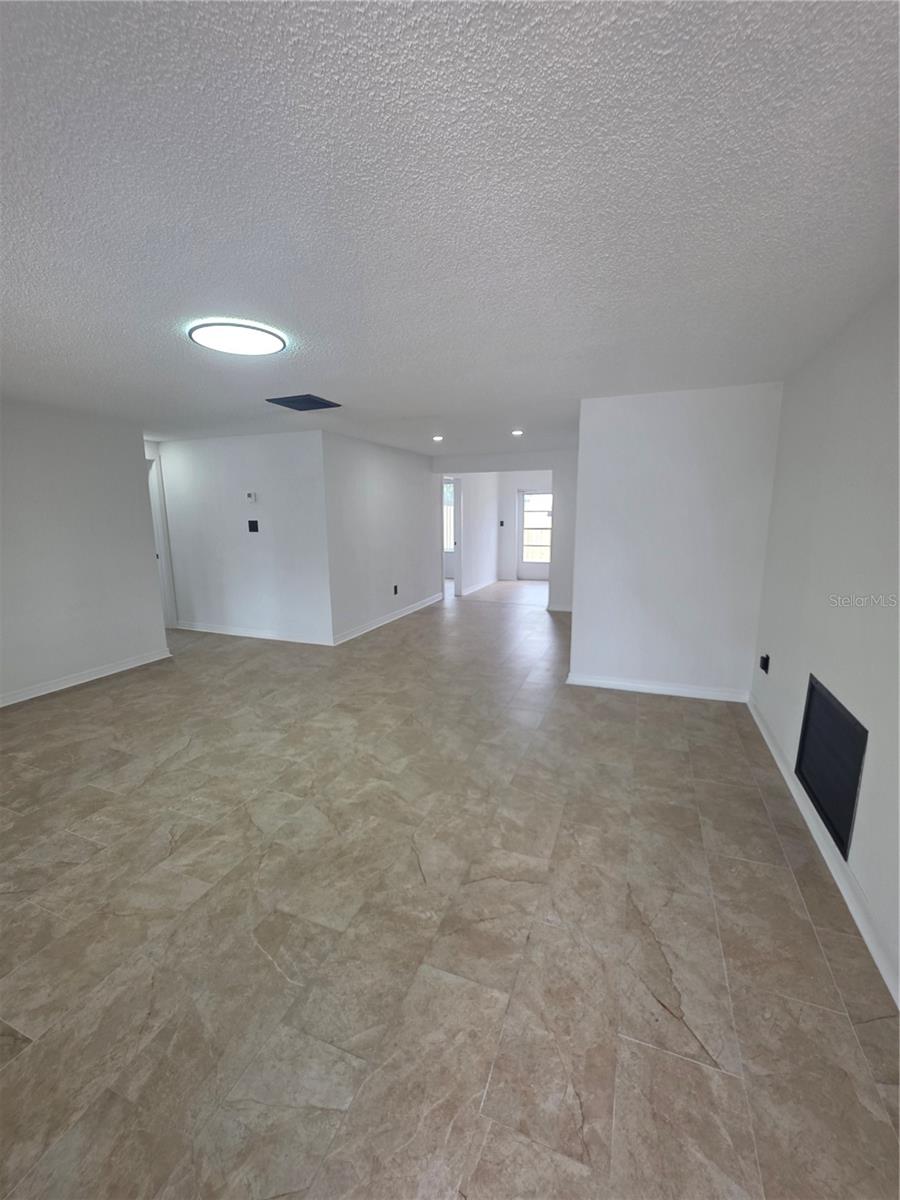 8948 SAINT REGIS LN — photo 3