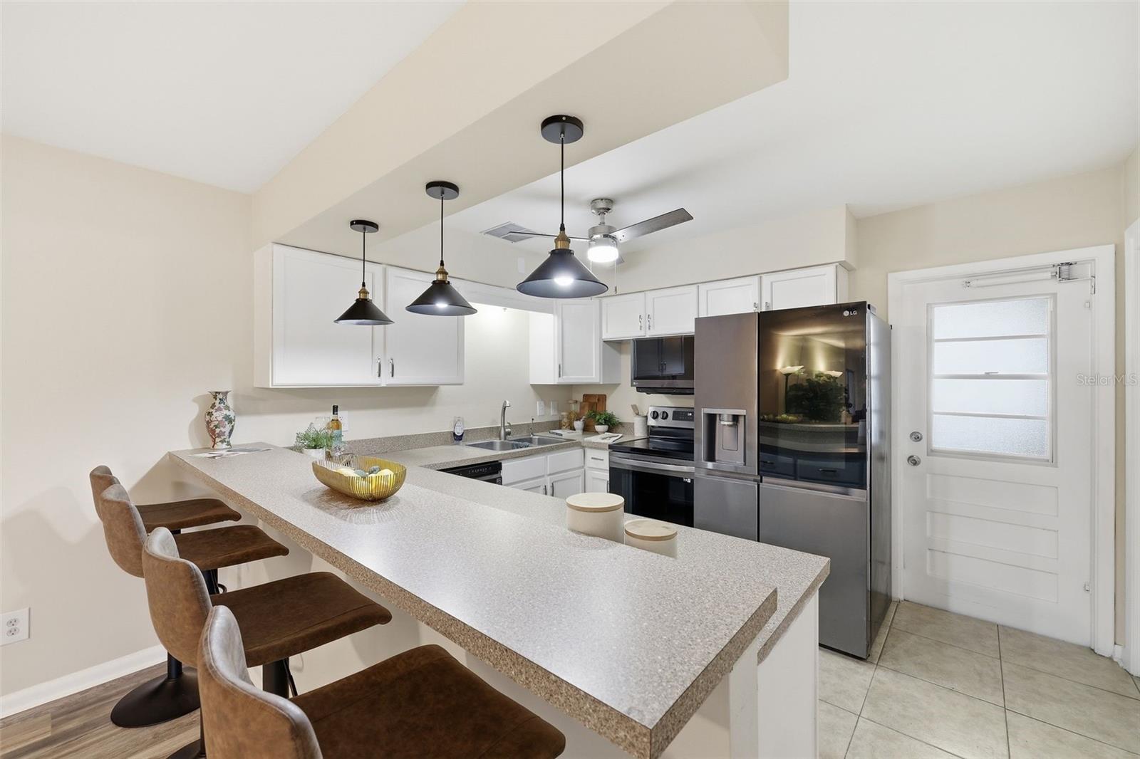 2327 W KNOLLWOOD PL — photo 18