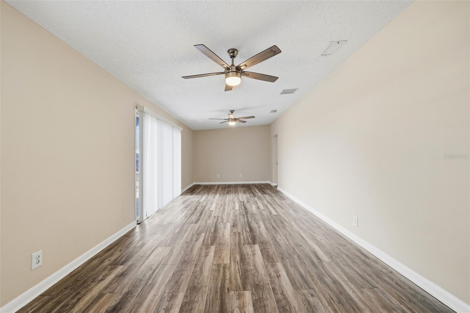 2327 W KNOLLWOOD PL — photo 30
