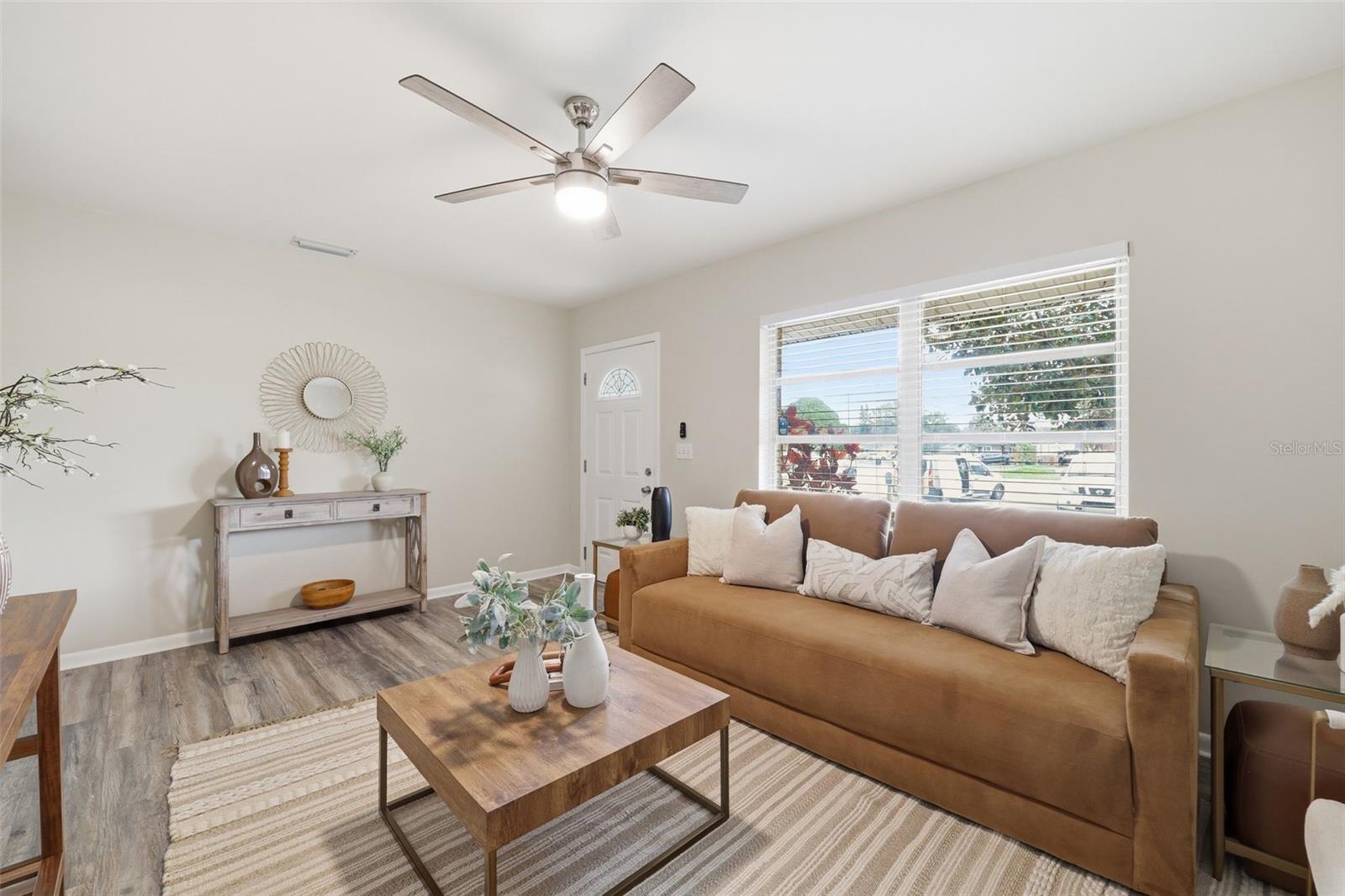 2327 W KNOLLWOOD PL — photo 6