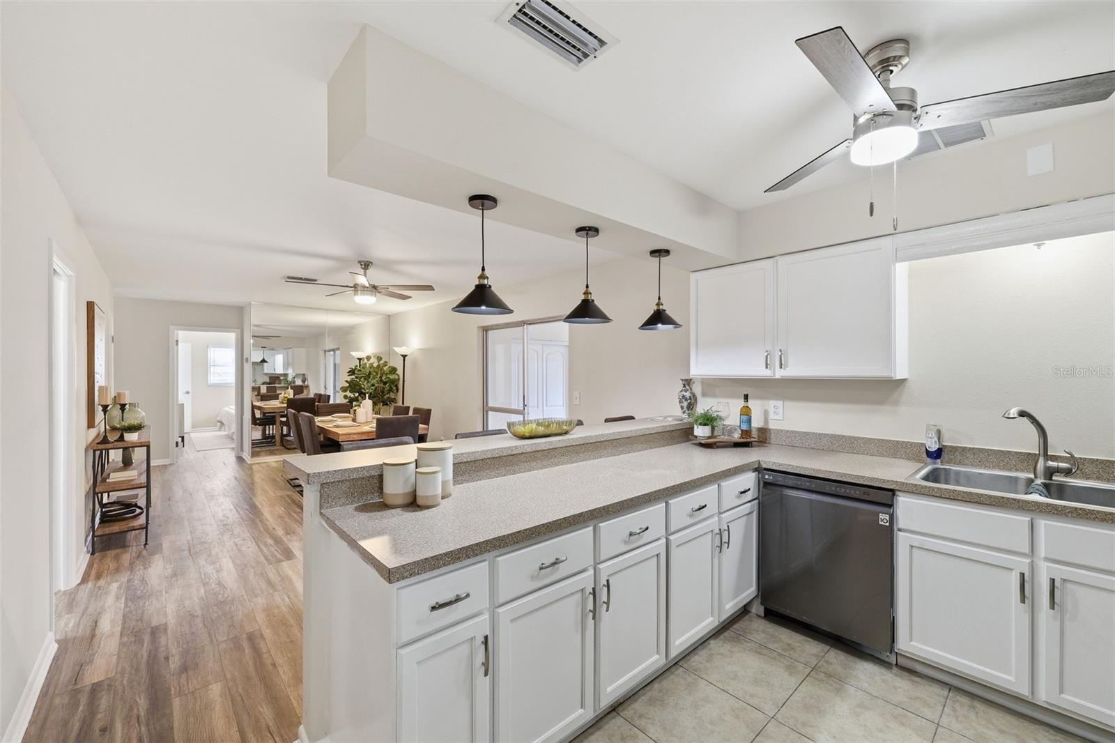 2327 W KNOLLWOOD PL — photo 19