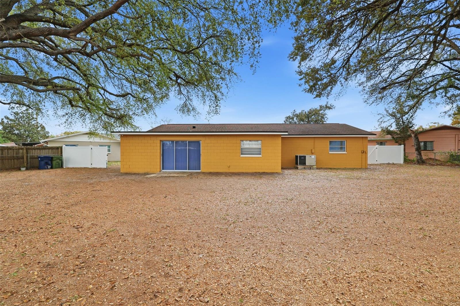 2327 W KNOLLWOOD PL — photo 35