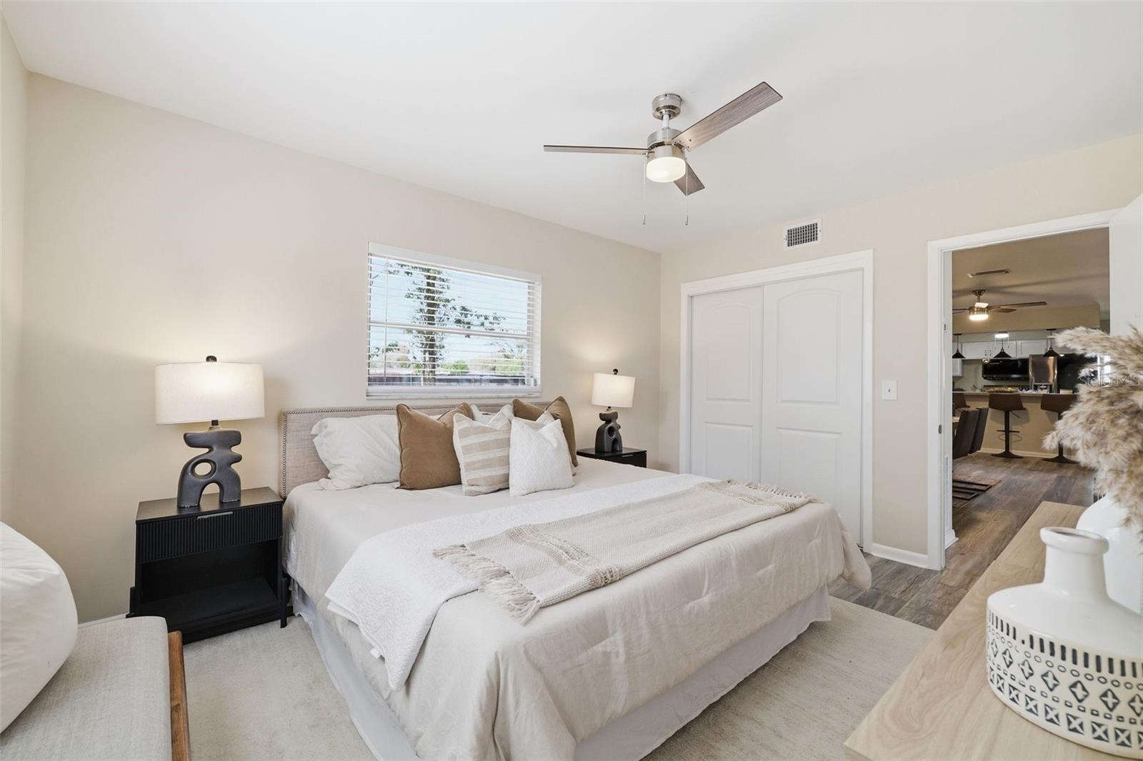 2327 W KNOLLWOOD PL — photo 11