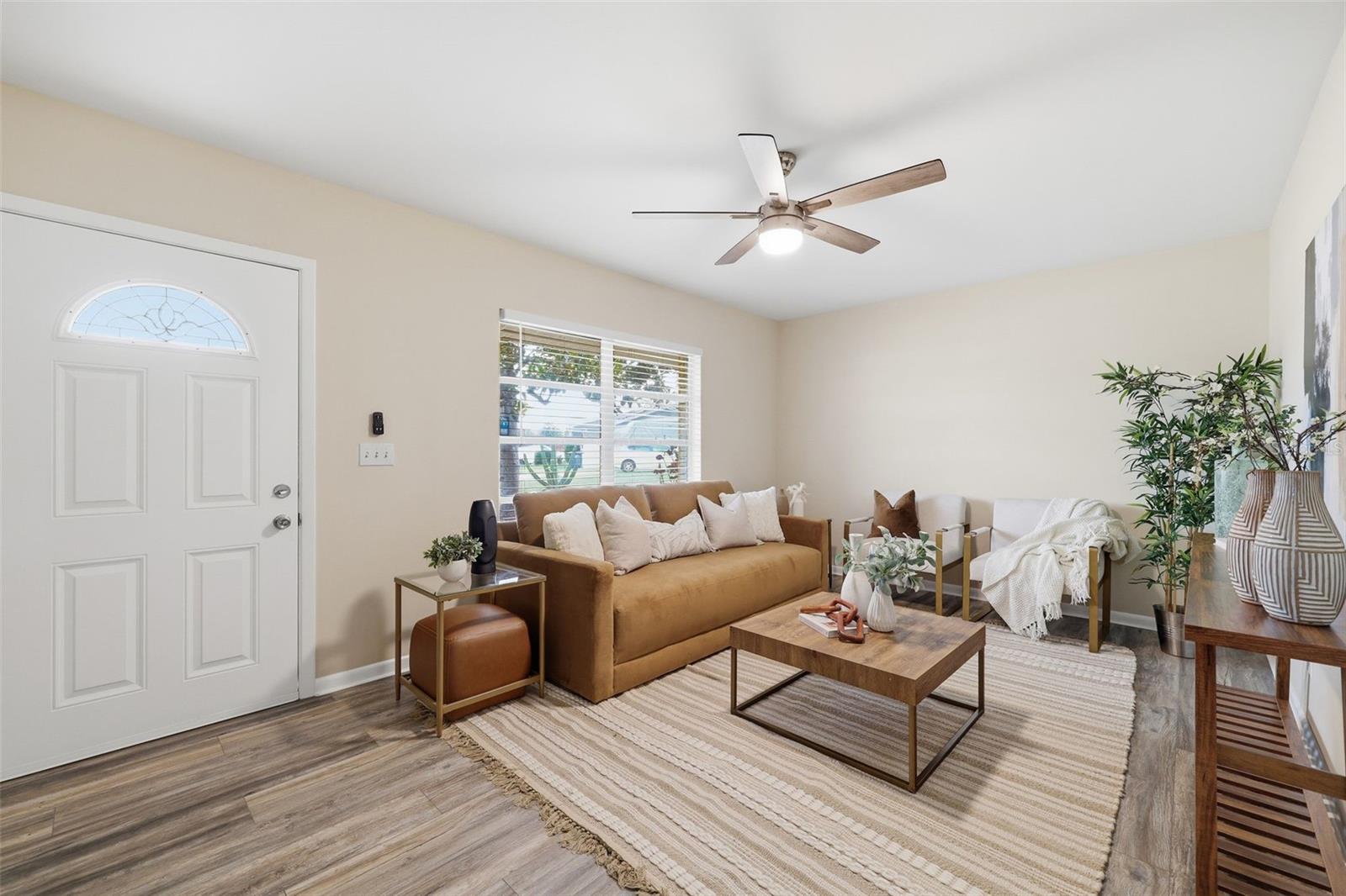2327 W KNOLLWOOD PL — photo 4