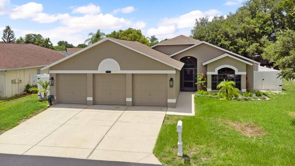 10551 MAGRATH LN — photo 39