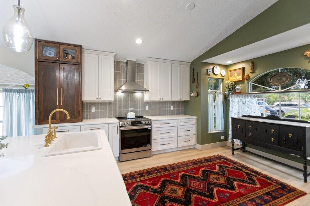 10551 MAGRATH LN — photo 6