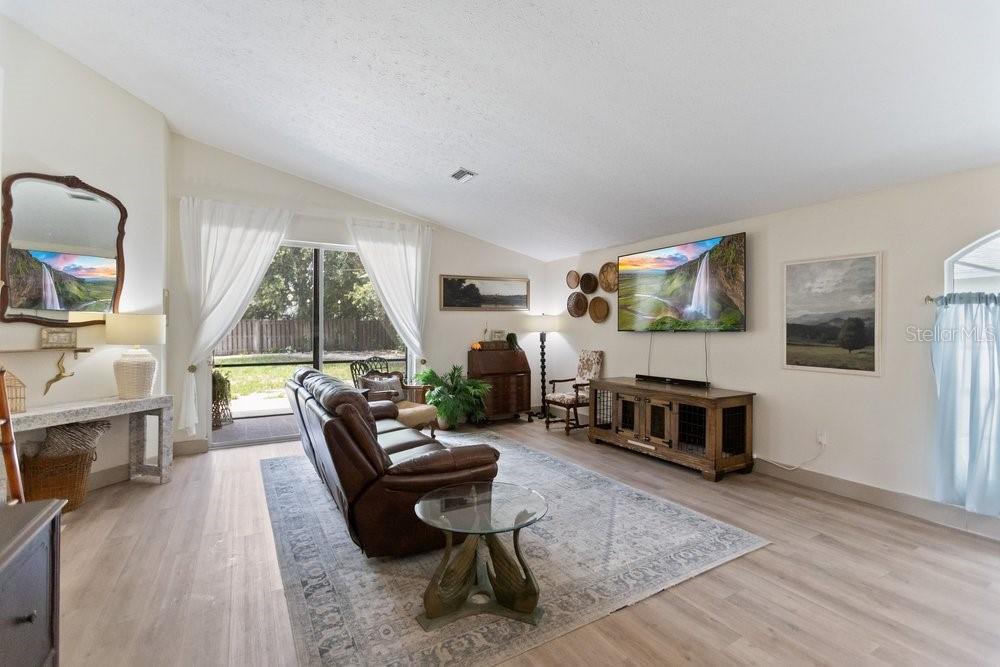 10551 MAGRATH LN — photo 13