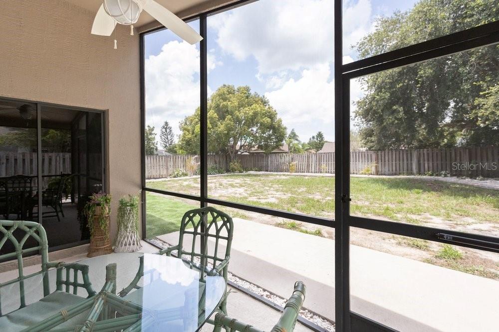 10551 MAGRATH LN — photo 27