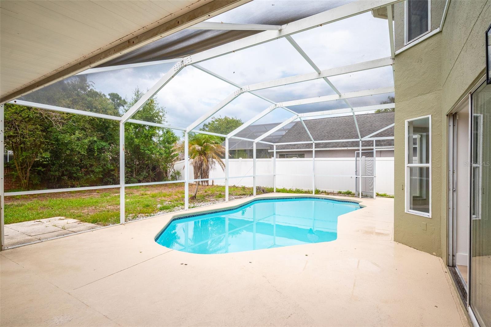 10224 MERRIMAC MANOR DR — photo 37