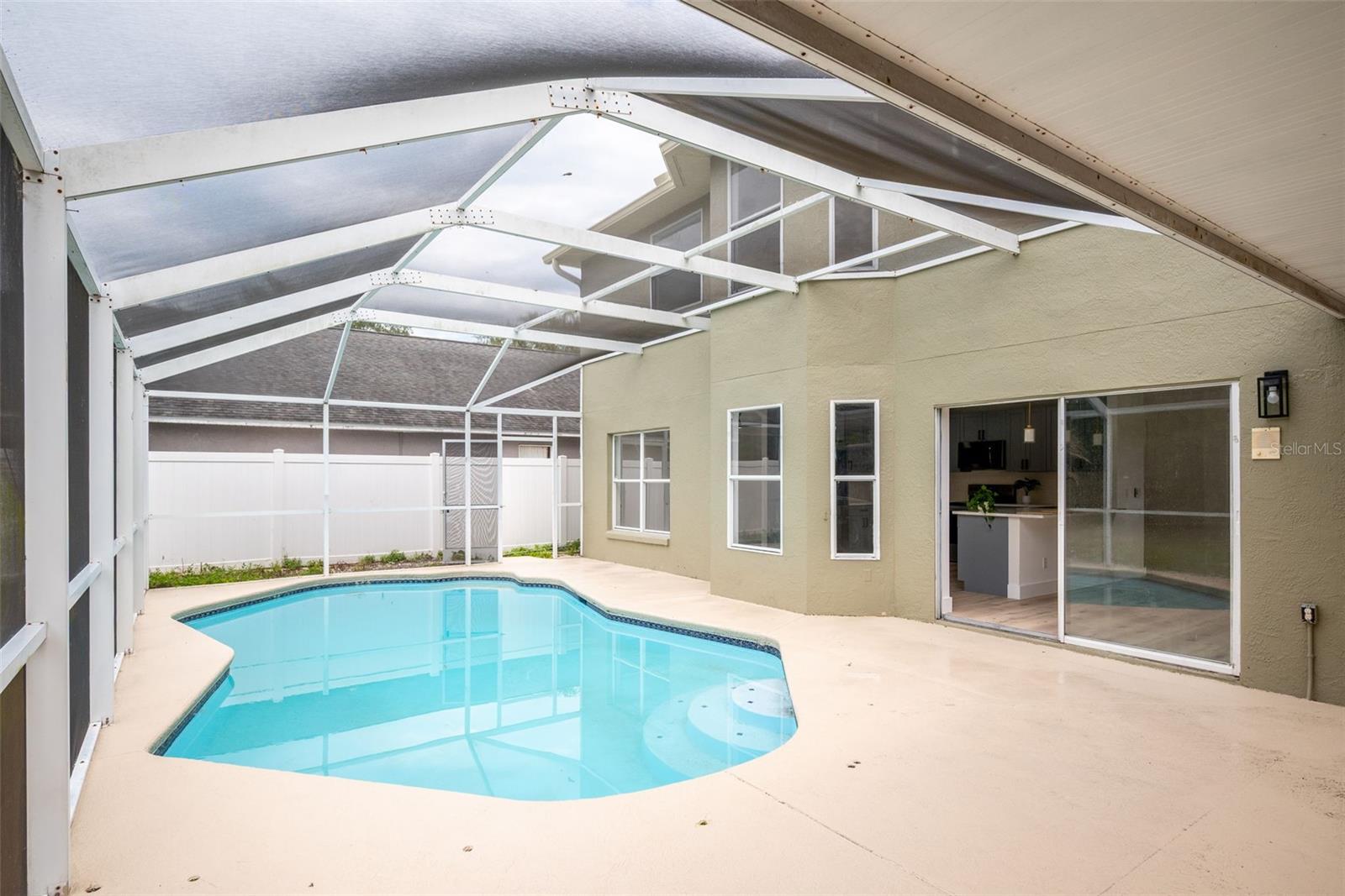 10224 MERRIMAC MANOR DR — photo 35