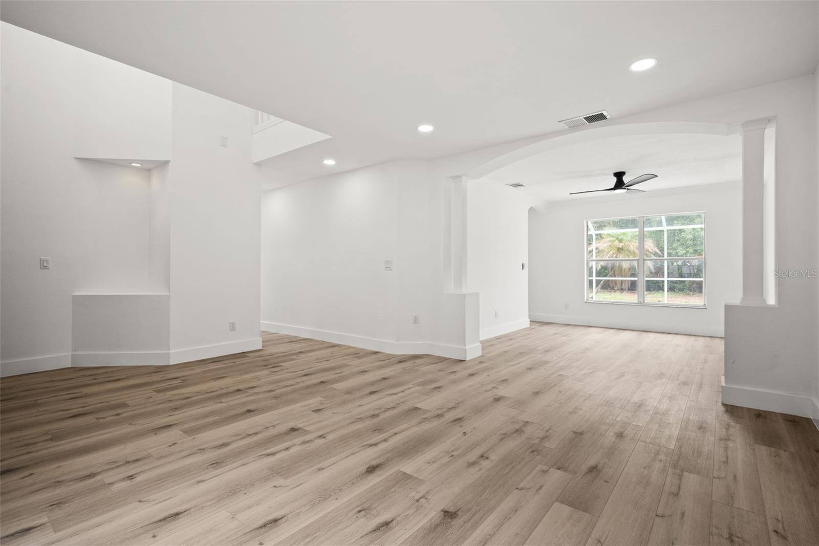 10224 MERRIMAC MANOR DR — photo 9