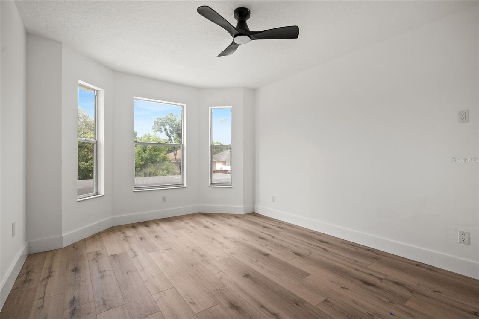 10224 MERRIMAC MANOR DR — photo 26