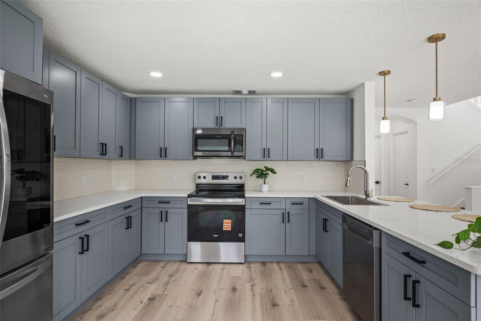 10224 MERRIMAC MANOR DR — photo 4