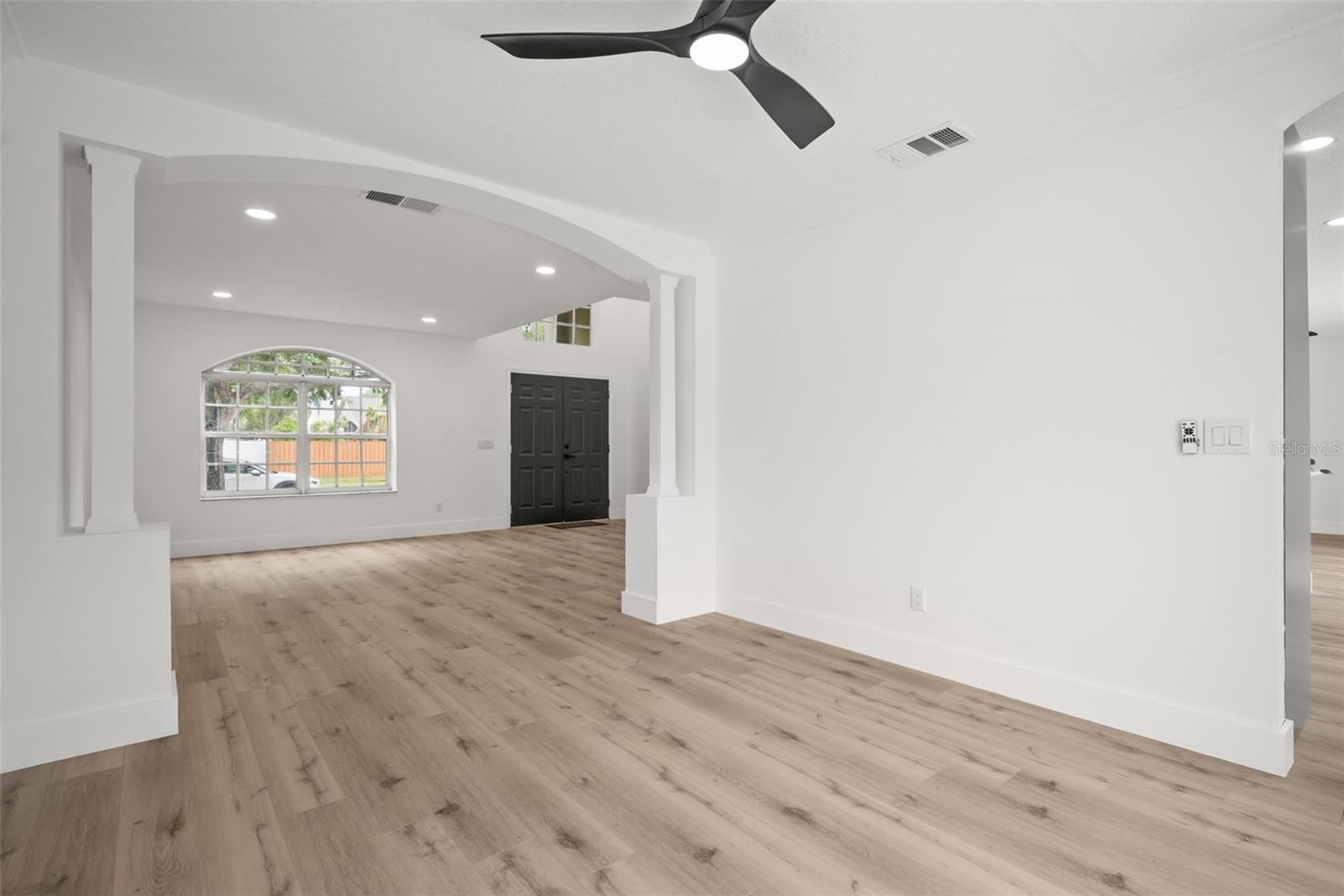 10224 MERRIMAC MANOR DR — photo 13