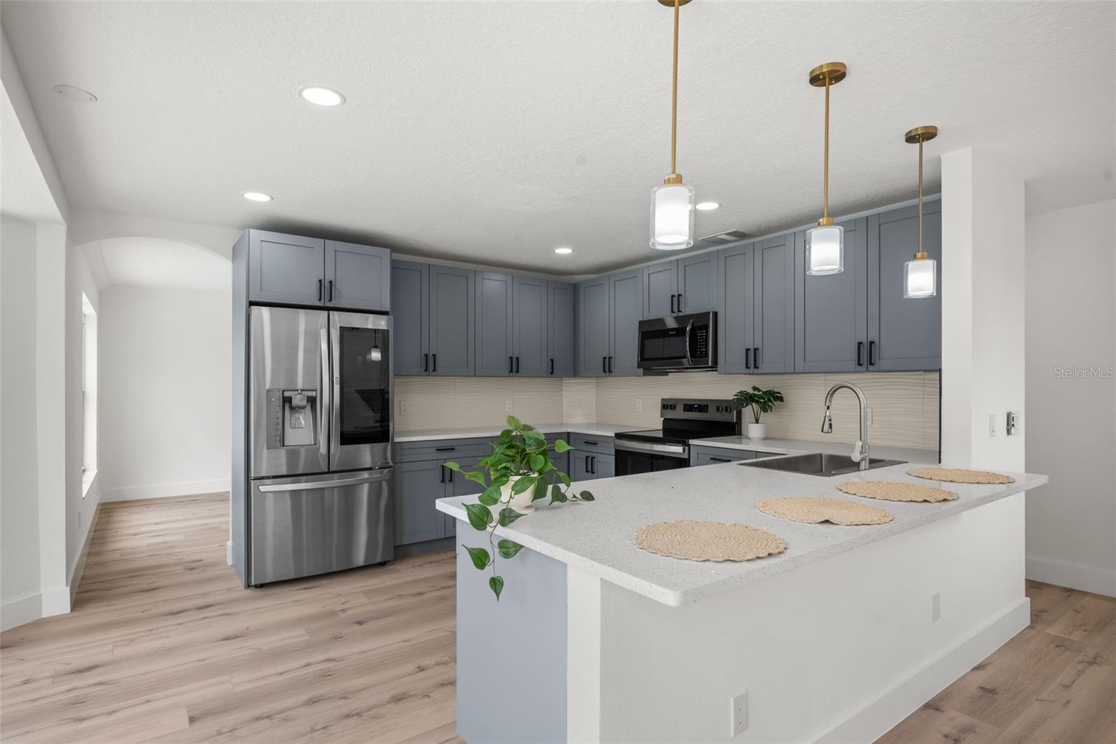 10224 MERRIMAC MANOR DR — photo 5