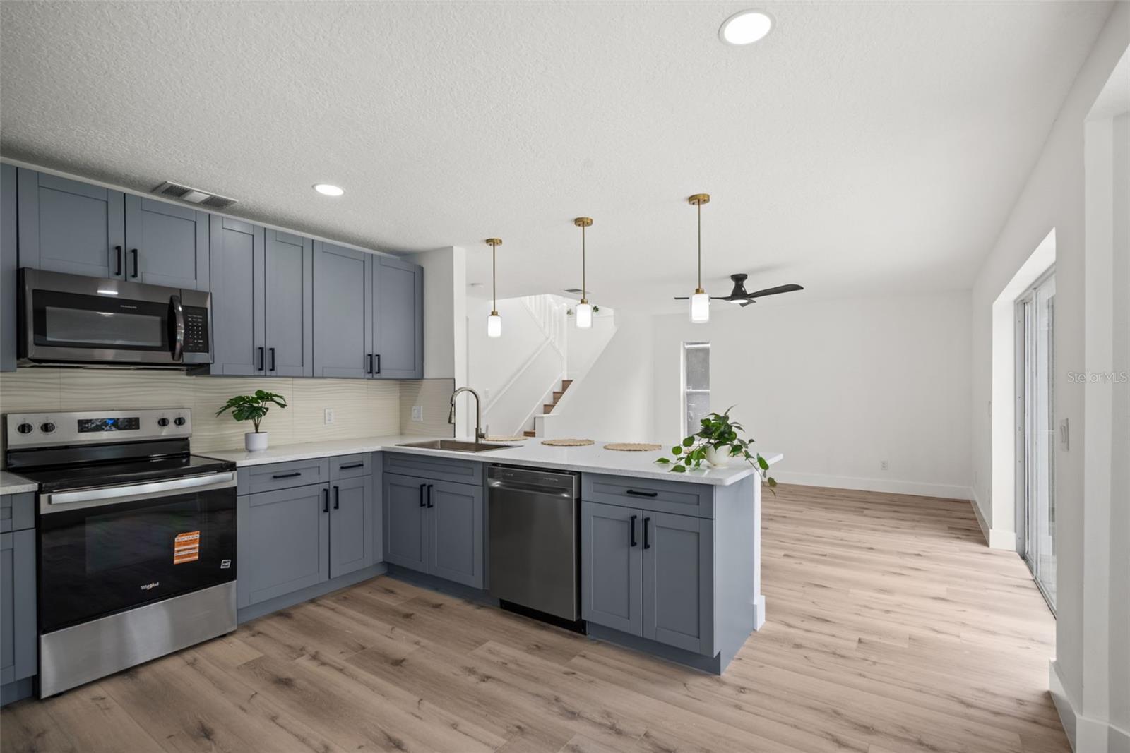 10224 MERRIMAC MANOR DR — photo 14