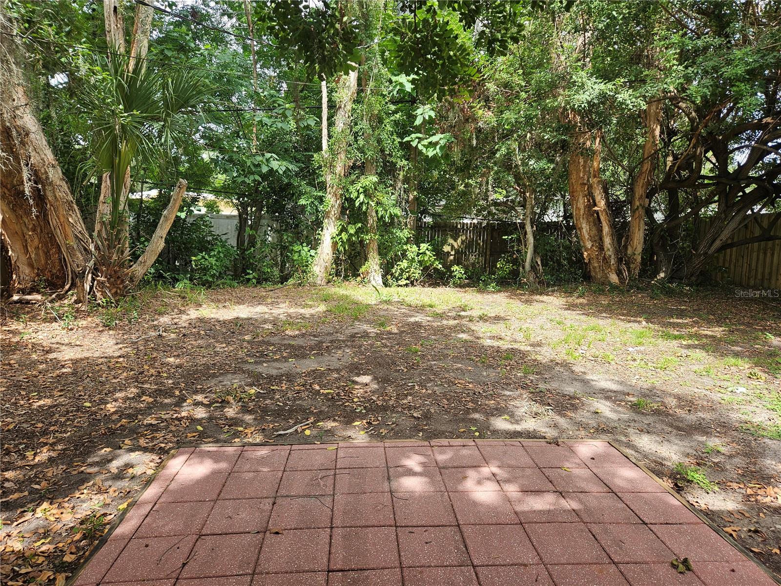 15165 HARDING AVE — photo 15