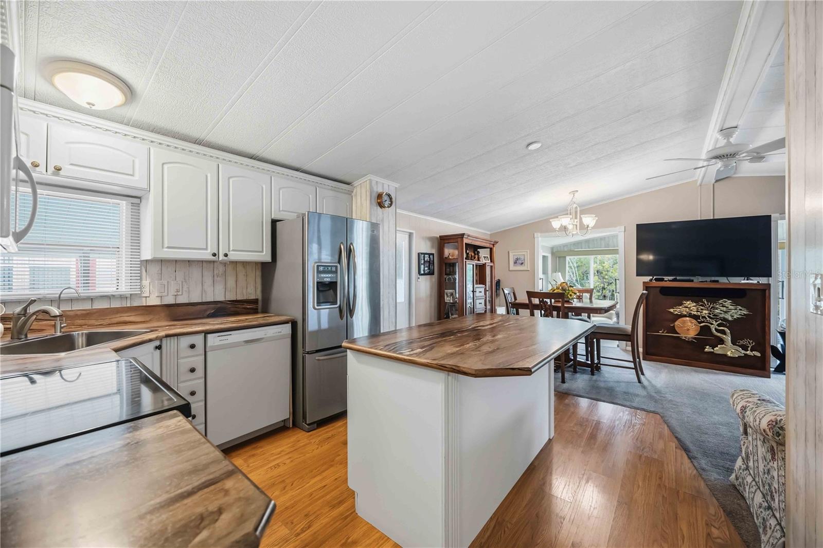 162 BERMUDA WAY — photo 18