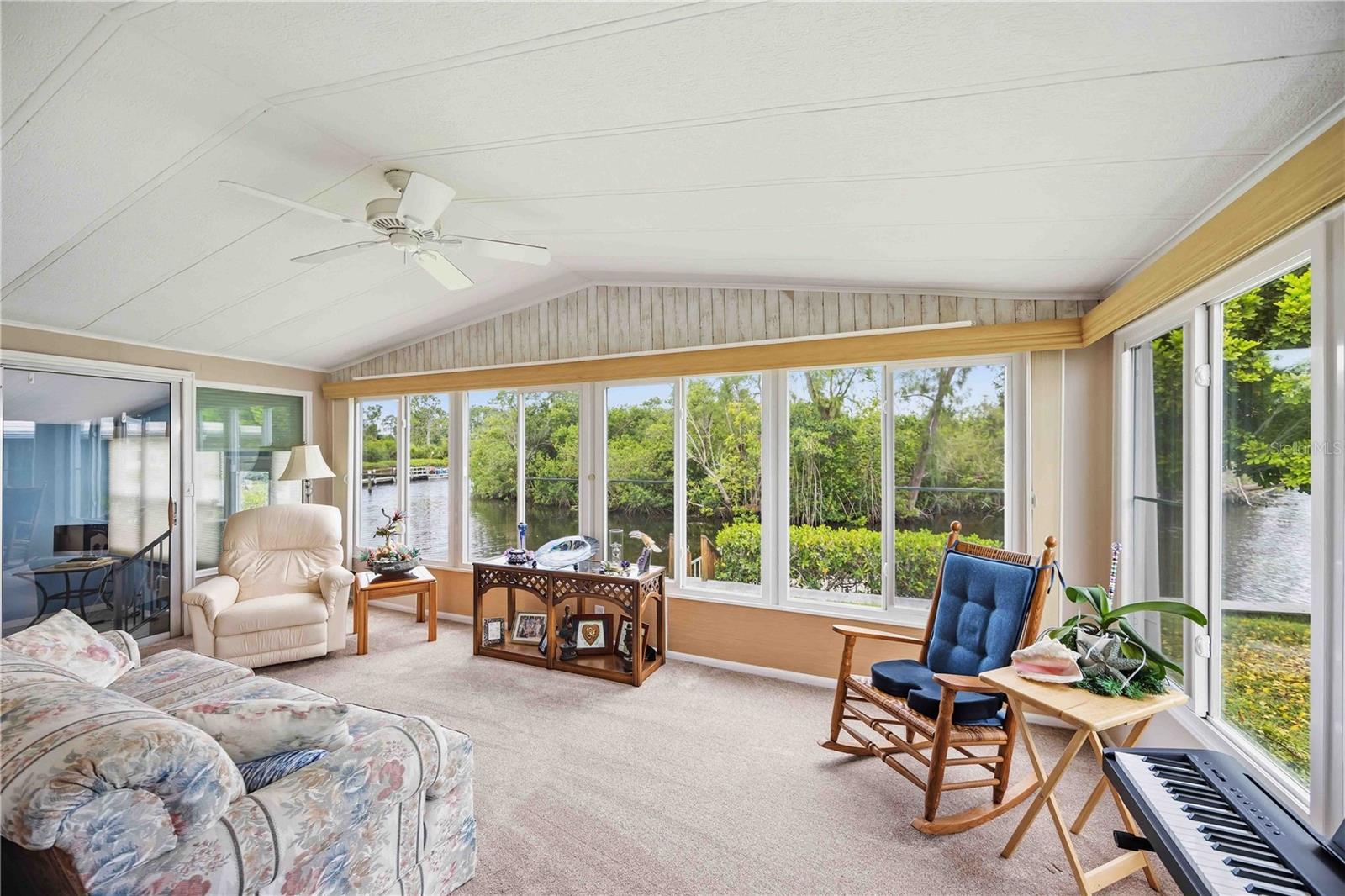 162 BERMUDA WAY — photo 4