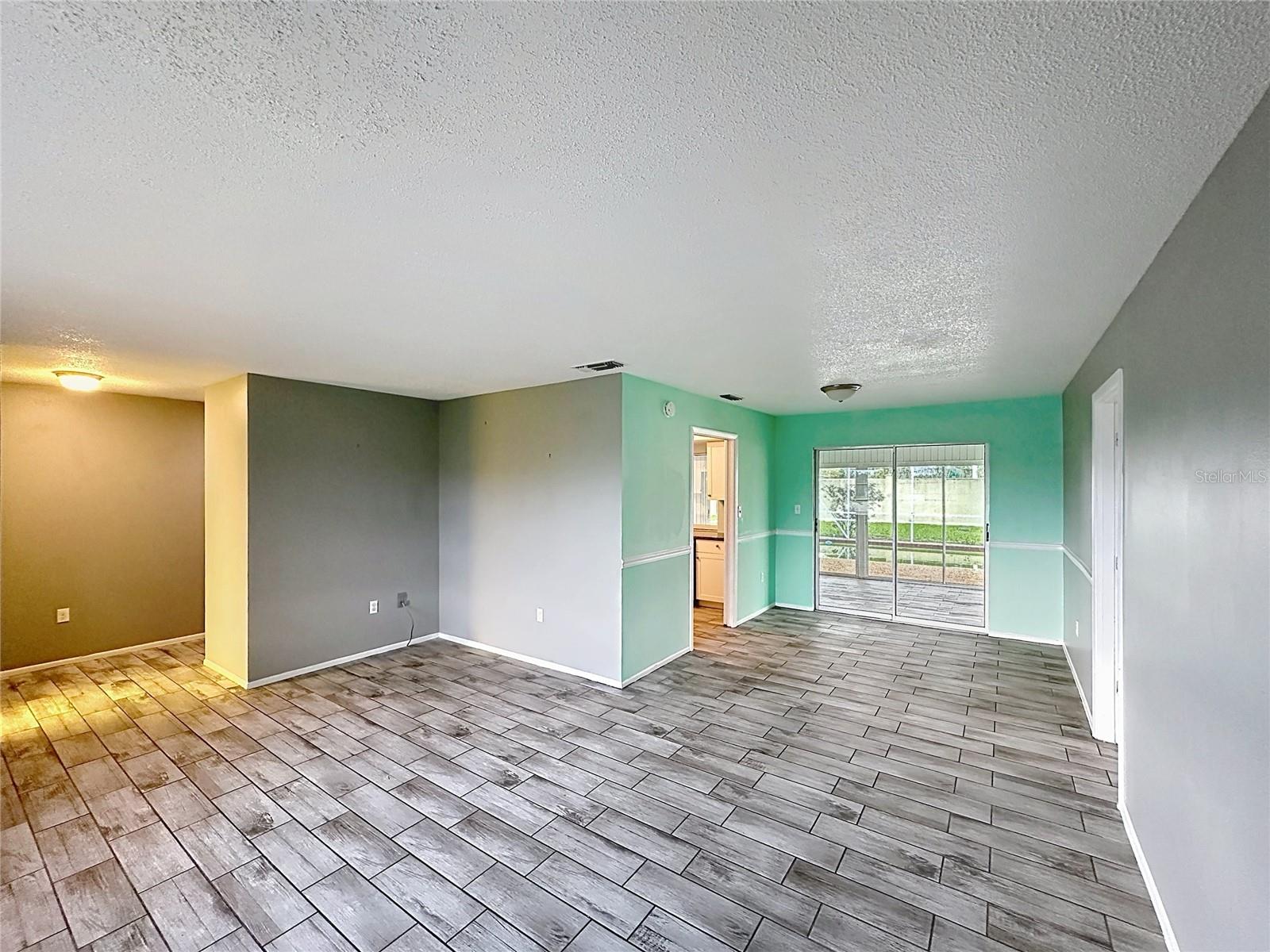1093 N CYPRESS POINT DR — photo 14