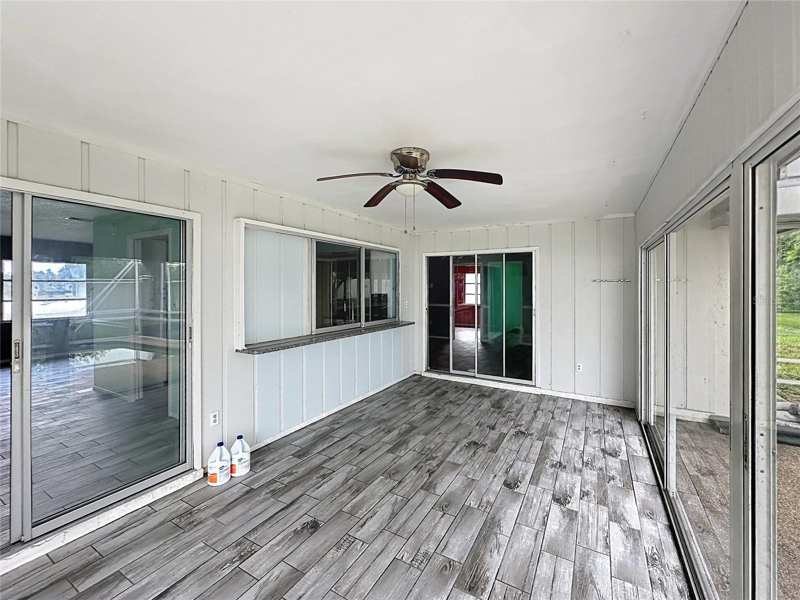 1093 N CYPRESS POINT DR — photo 27