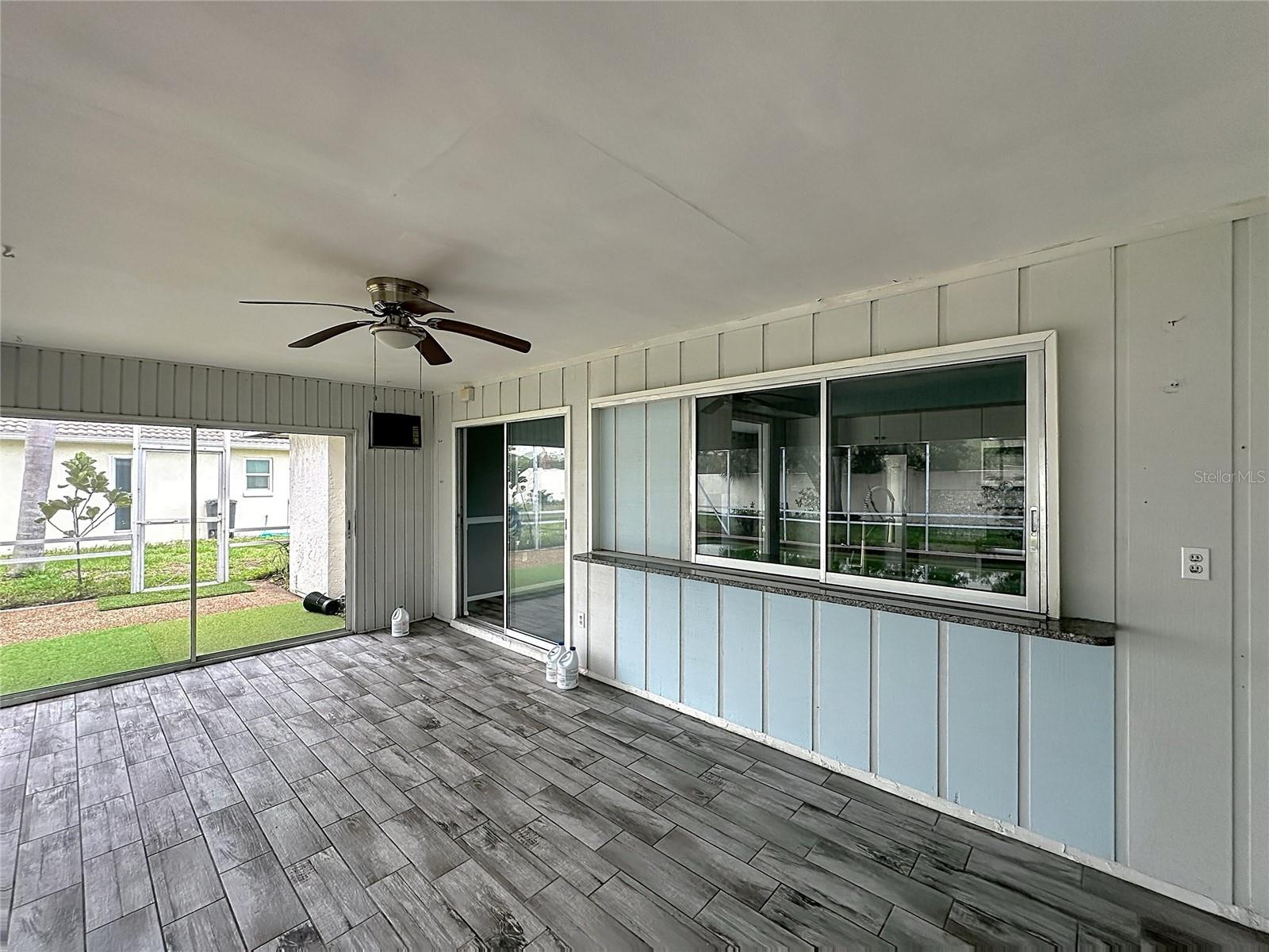 1093 N CYPRESS POINT DR — photo 28