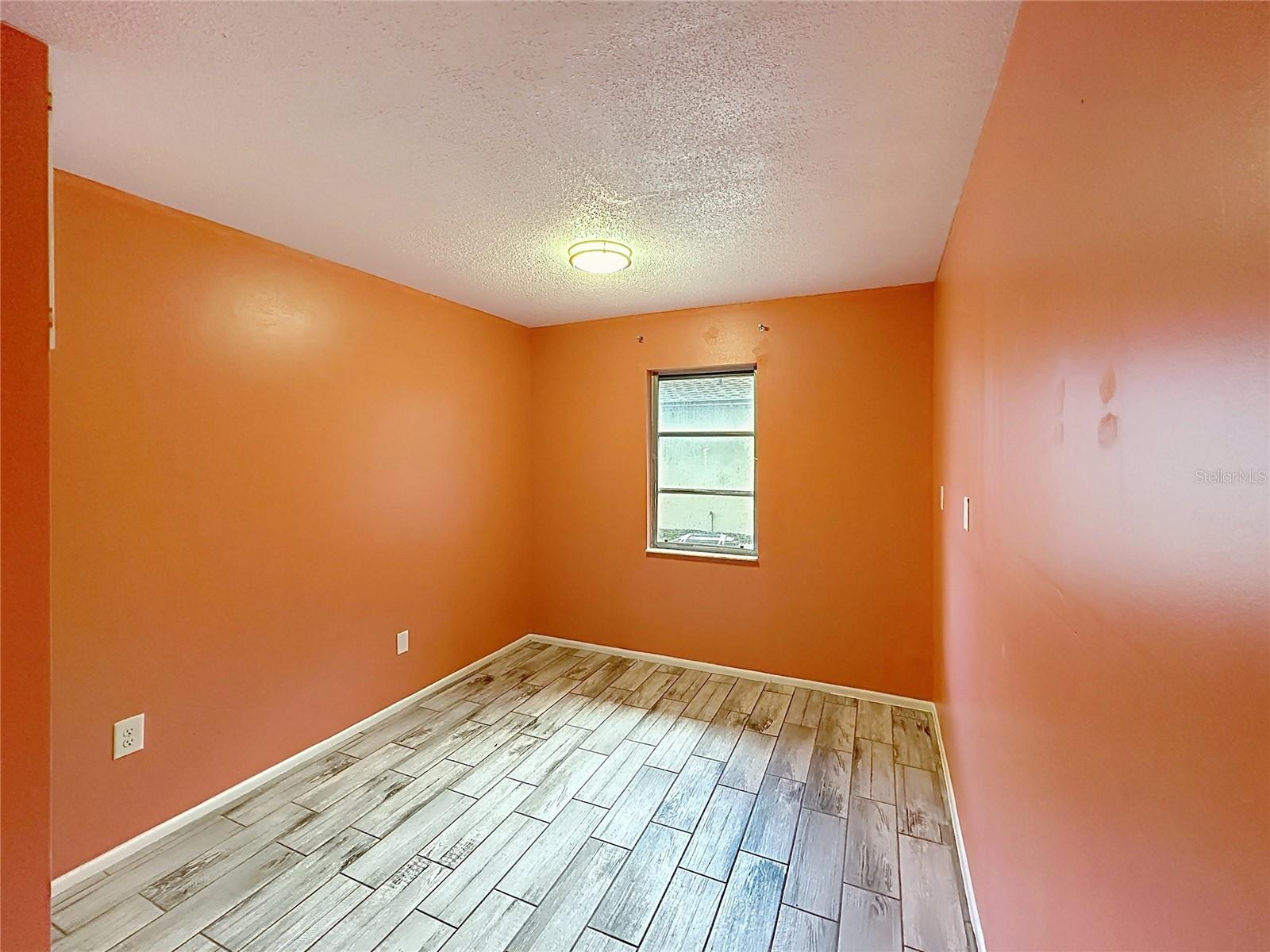 1093 N CYPRESS POINT DR — photo 20