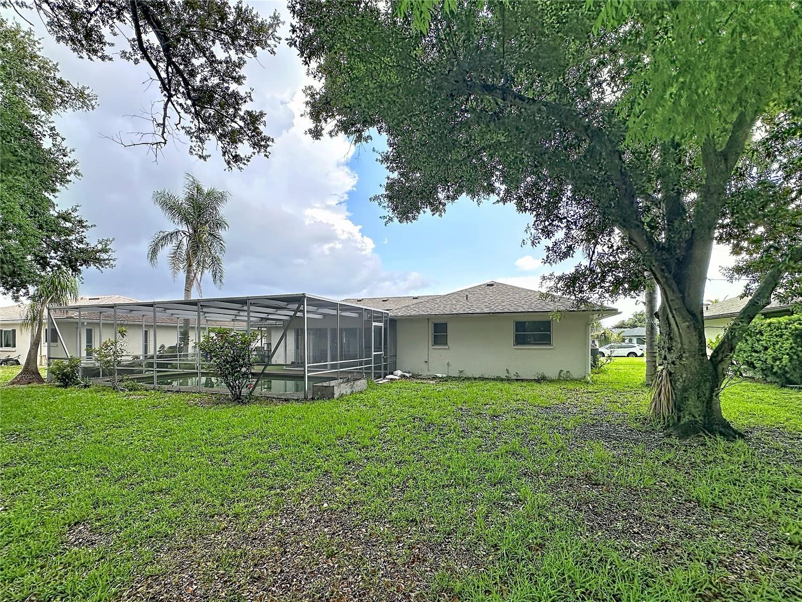 1093 N CYPRESS POINT DR — photo 32