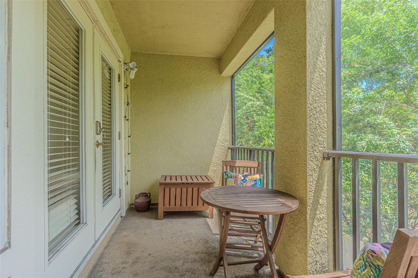 526 WHEATON TRENT PL — photo 9