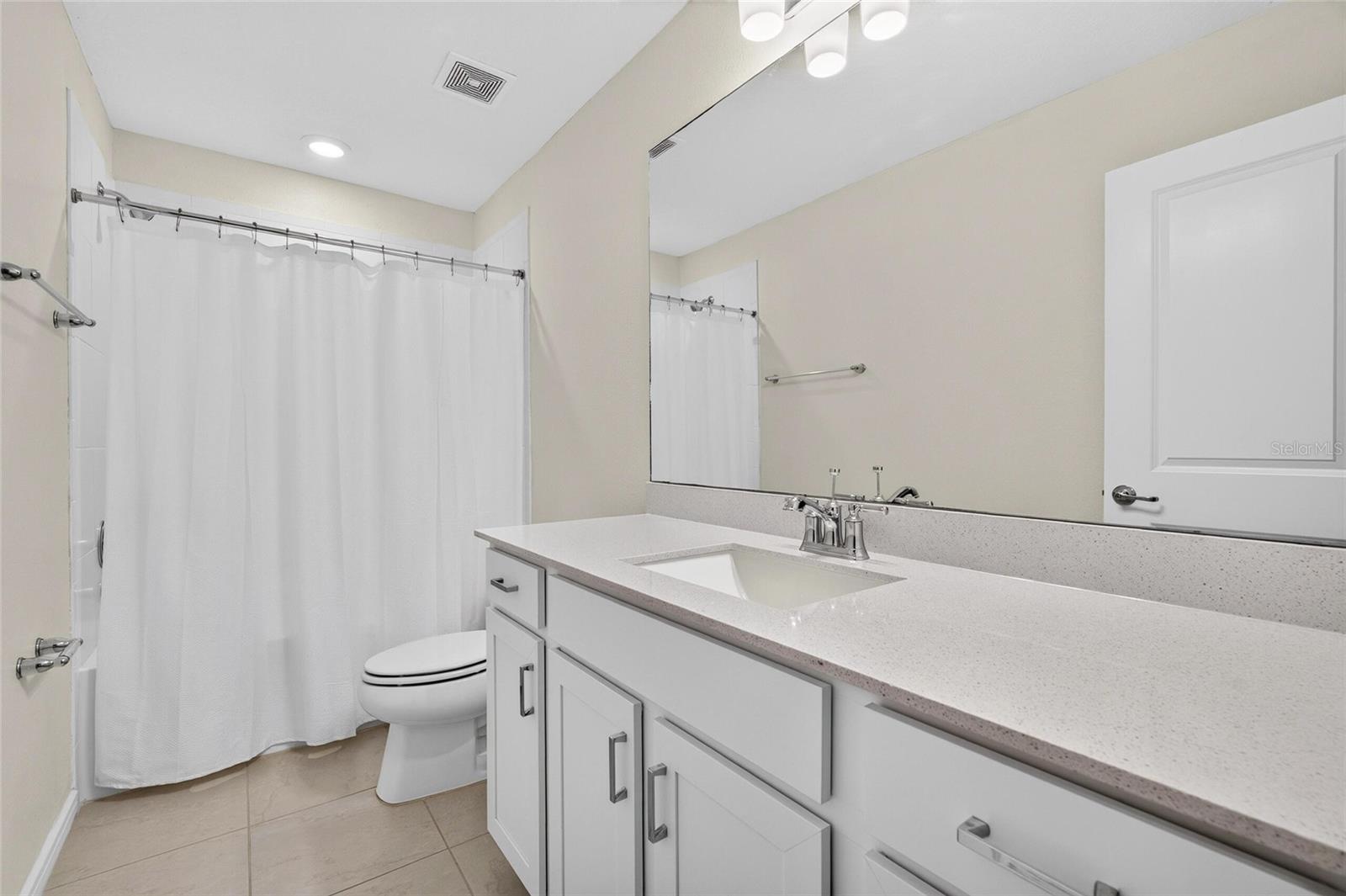9426 LAMINE WAY — photo 37