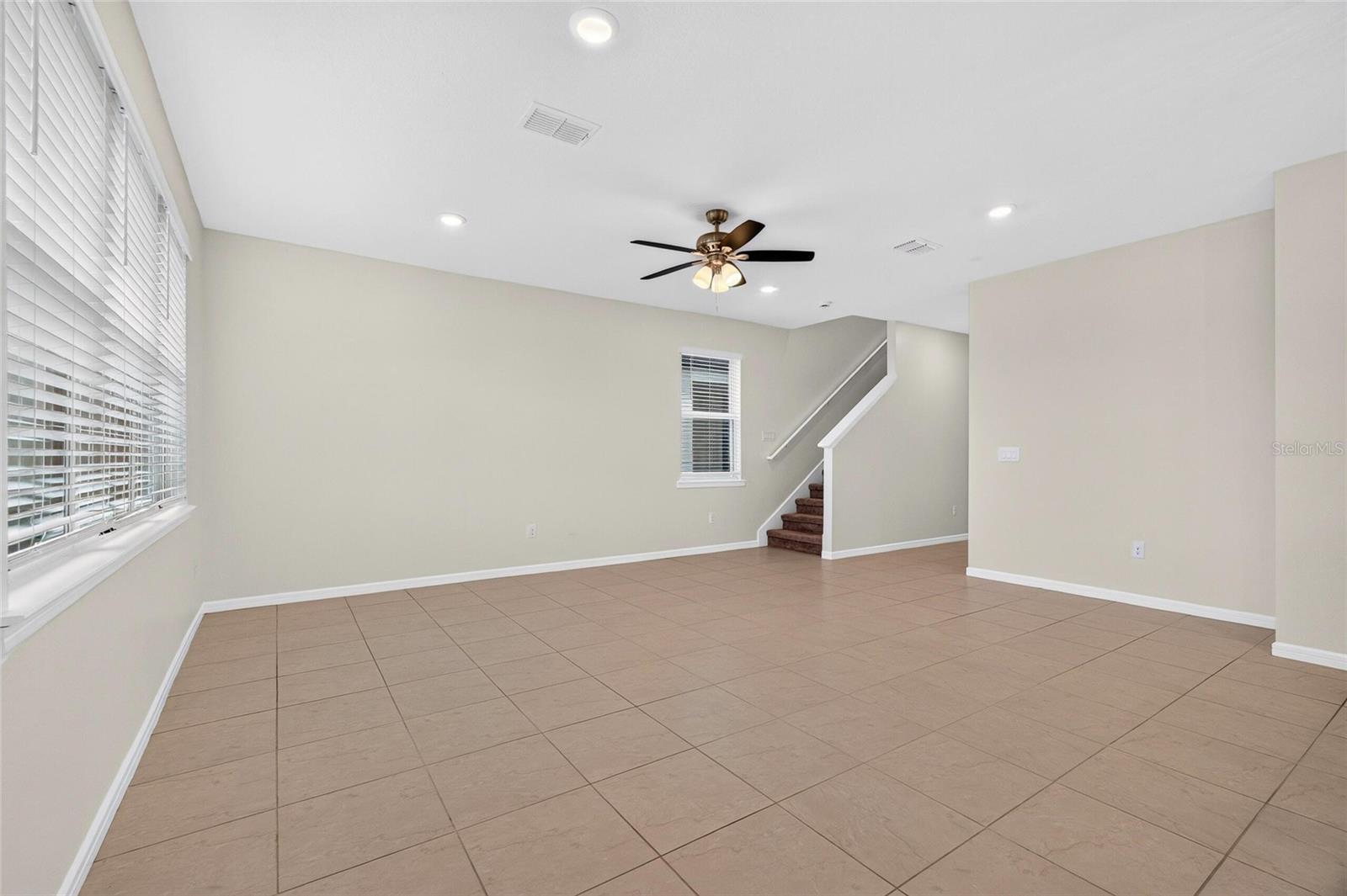 9426 LAMINE WAY — photo 20