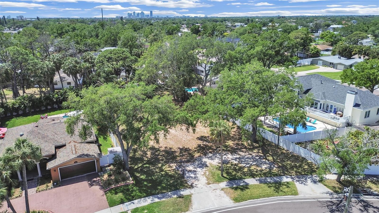 5438 BAYOU GRANDE BLVD NE — photo 10