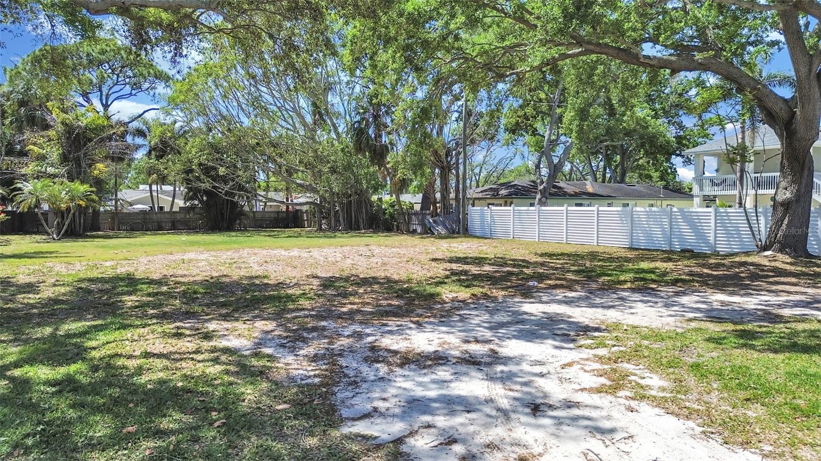 5438 BAYOU GRANDE BLVD NE — photo 4