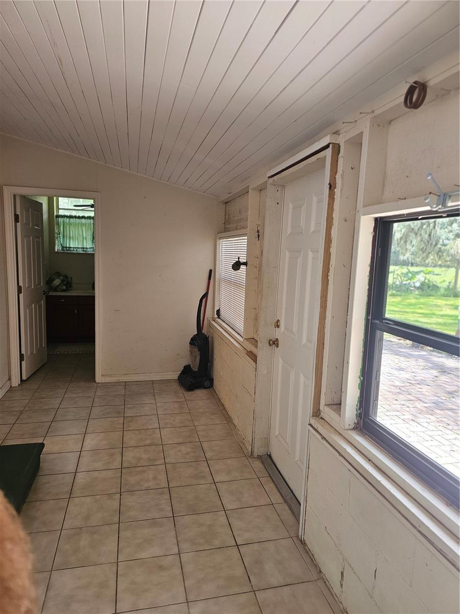 31110 HARTMAN RD — photo 20