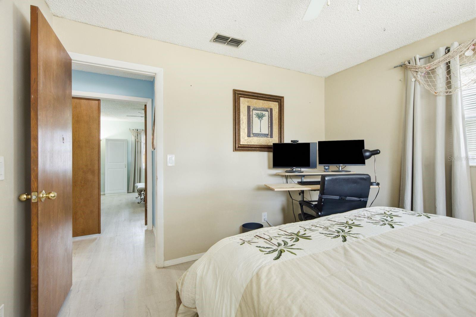 3047 CASCADE DR — photo 31