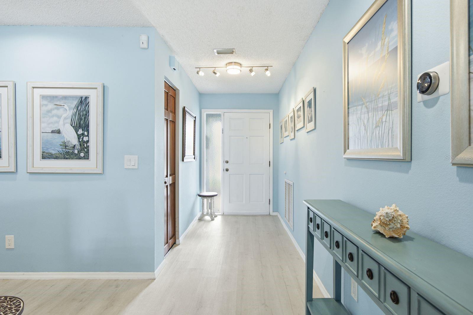 3047 CASCADE DR — photo 9