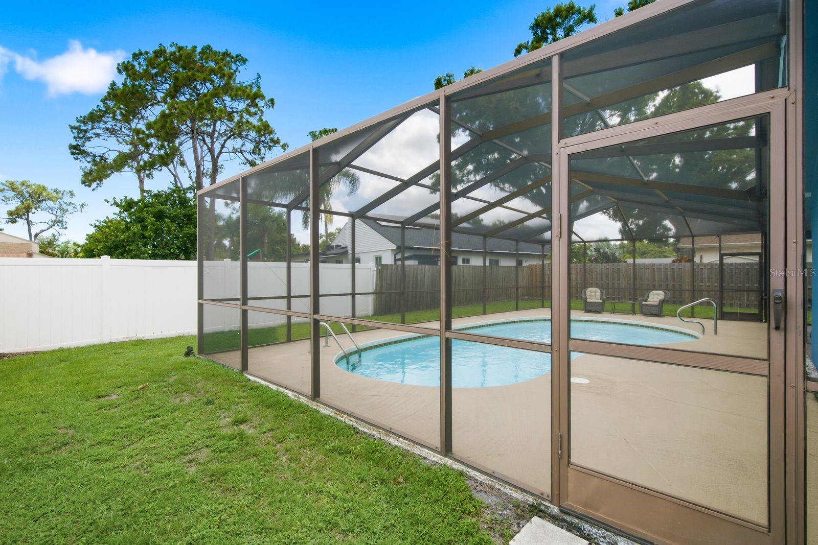 3047 CASCADE DR — photo 40