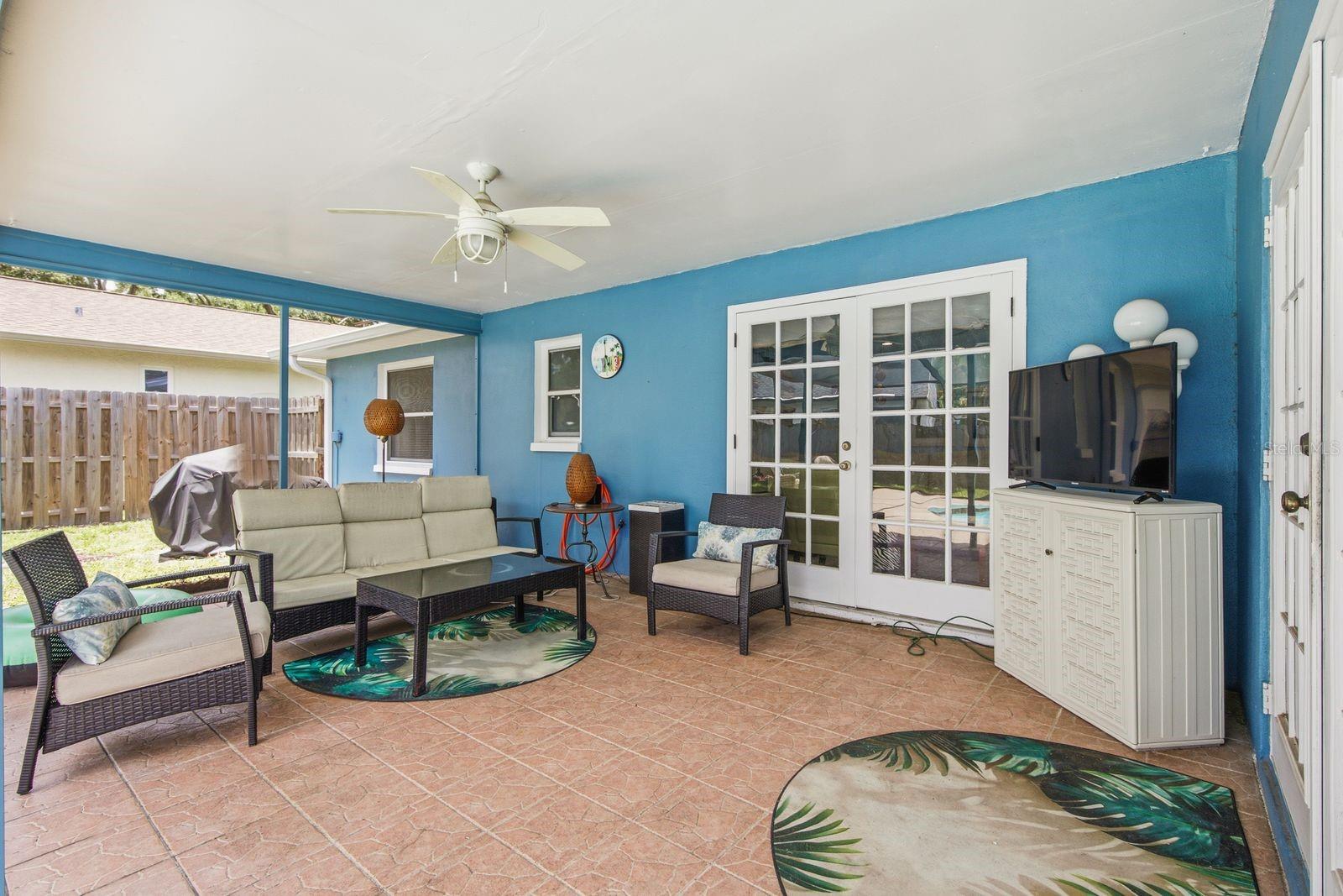 3047 CASCADE DR — photo 35