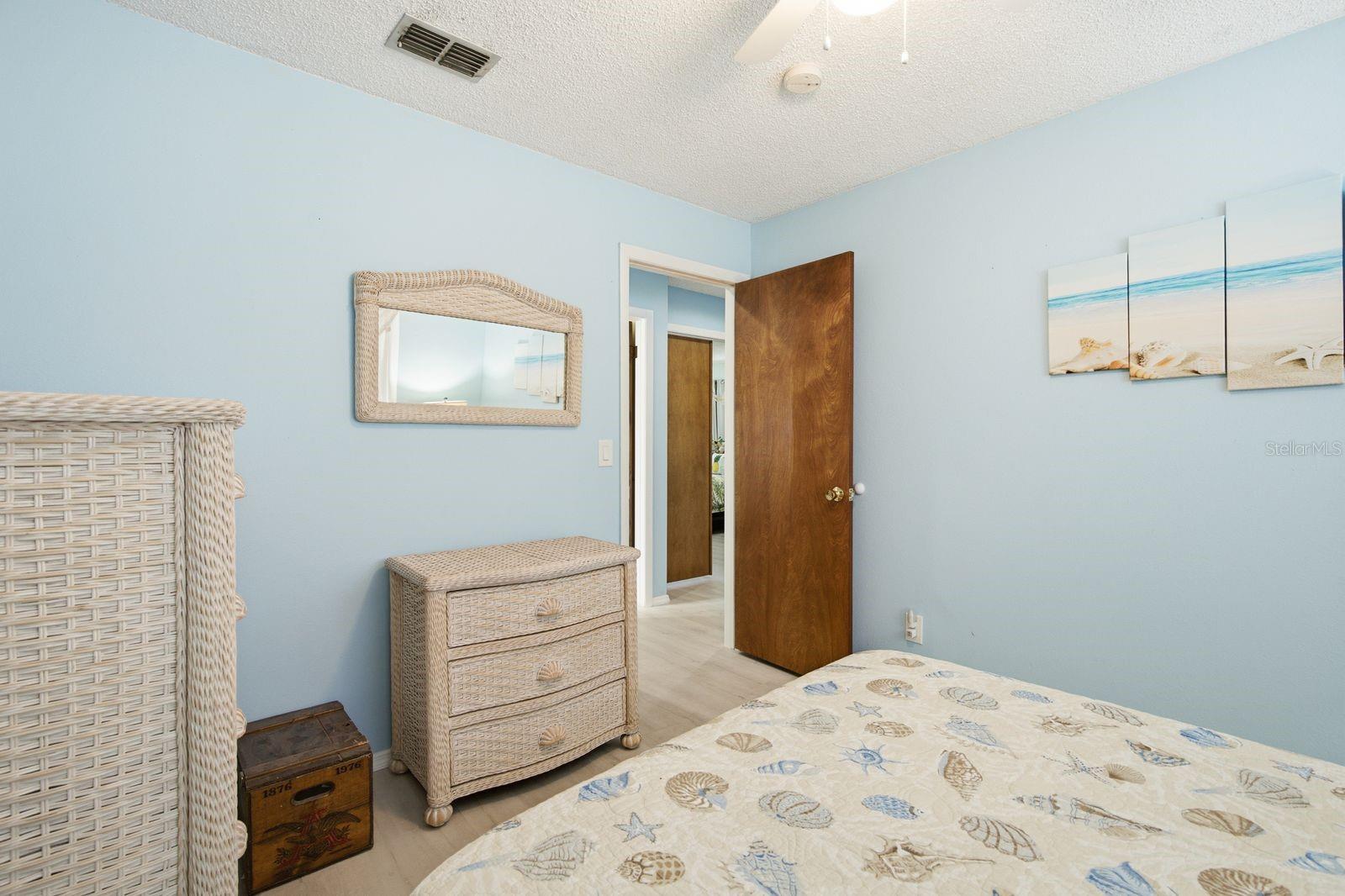3047 CASCADE DR — photo 27
