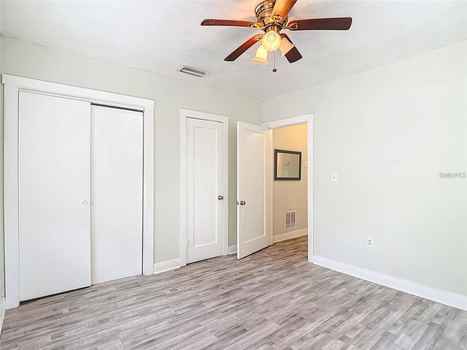 1008 E 24TH AVE — photo 22