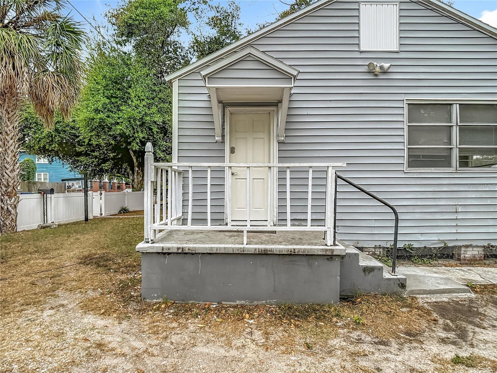 1008 E 24TH AVE — photo 25