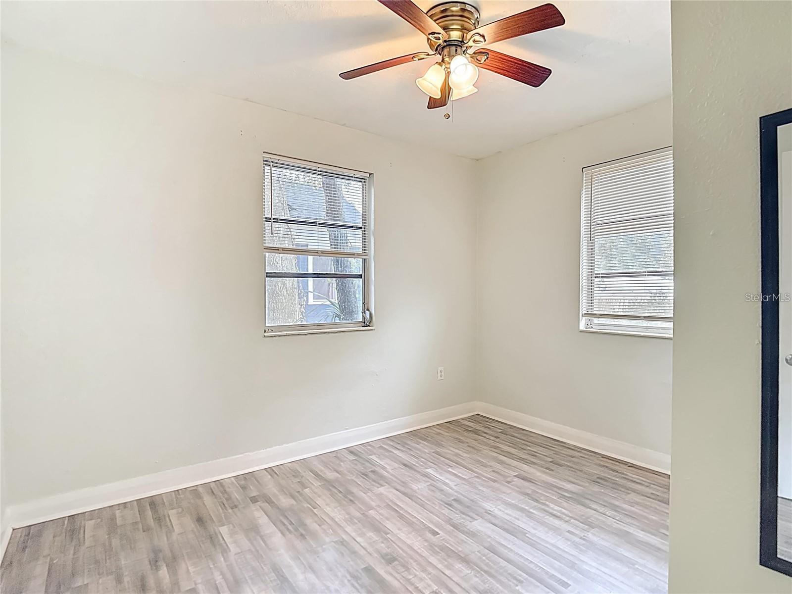 1008 E 24TH AVE — photo 18