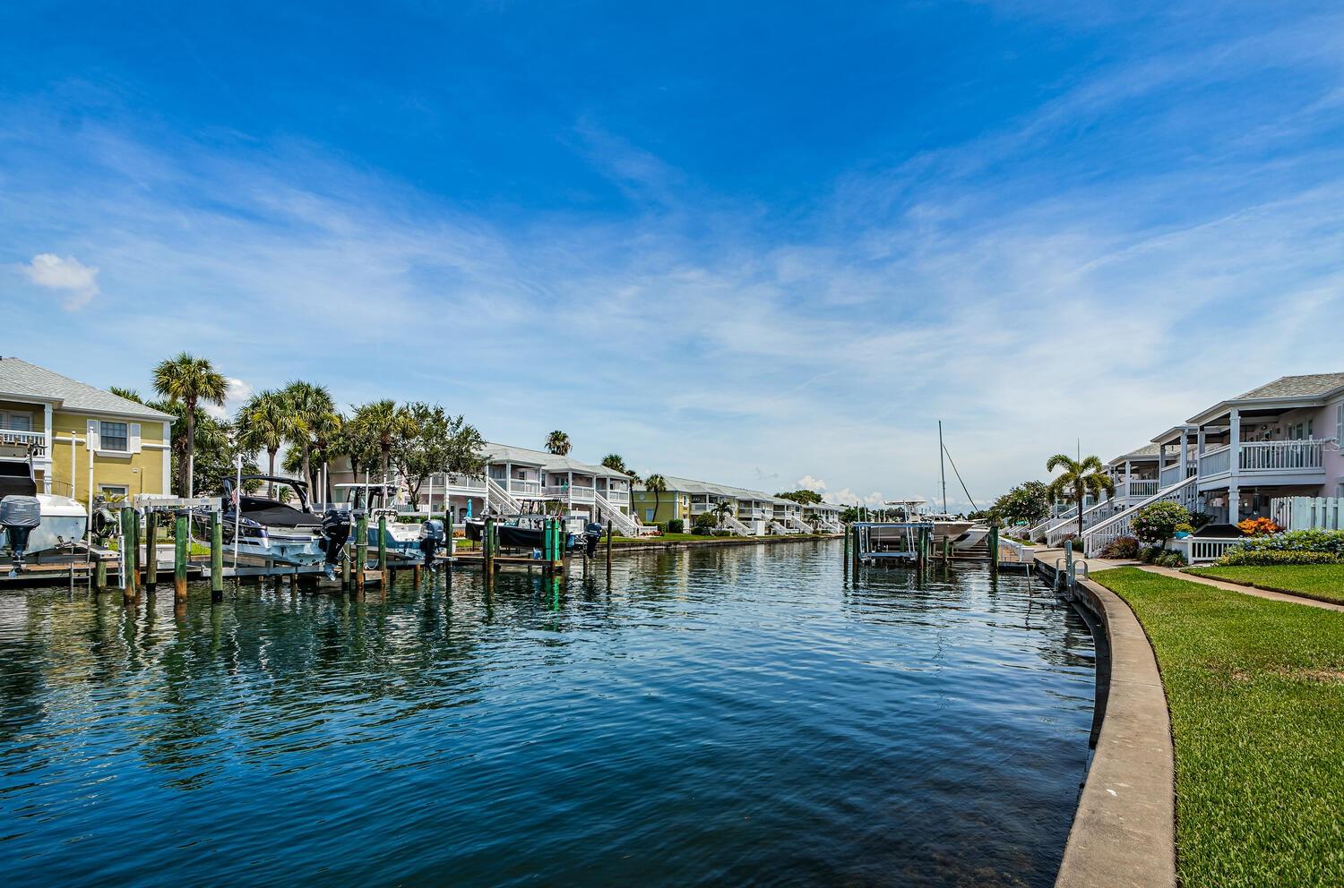 5215 COQUINA KEY DR SE #B — photo 8